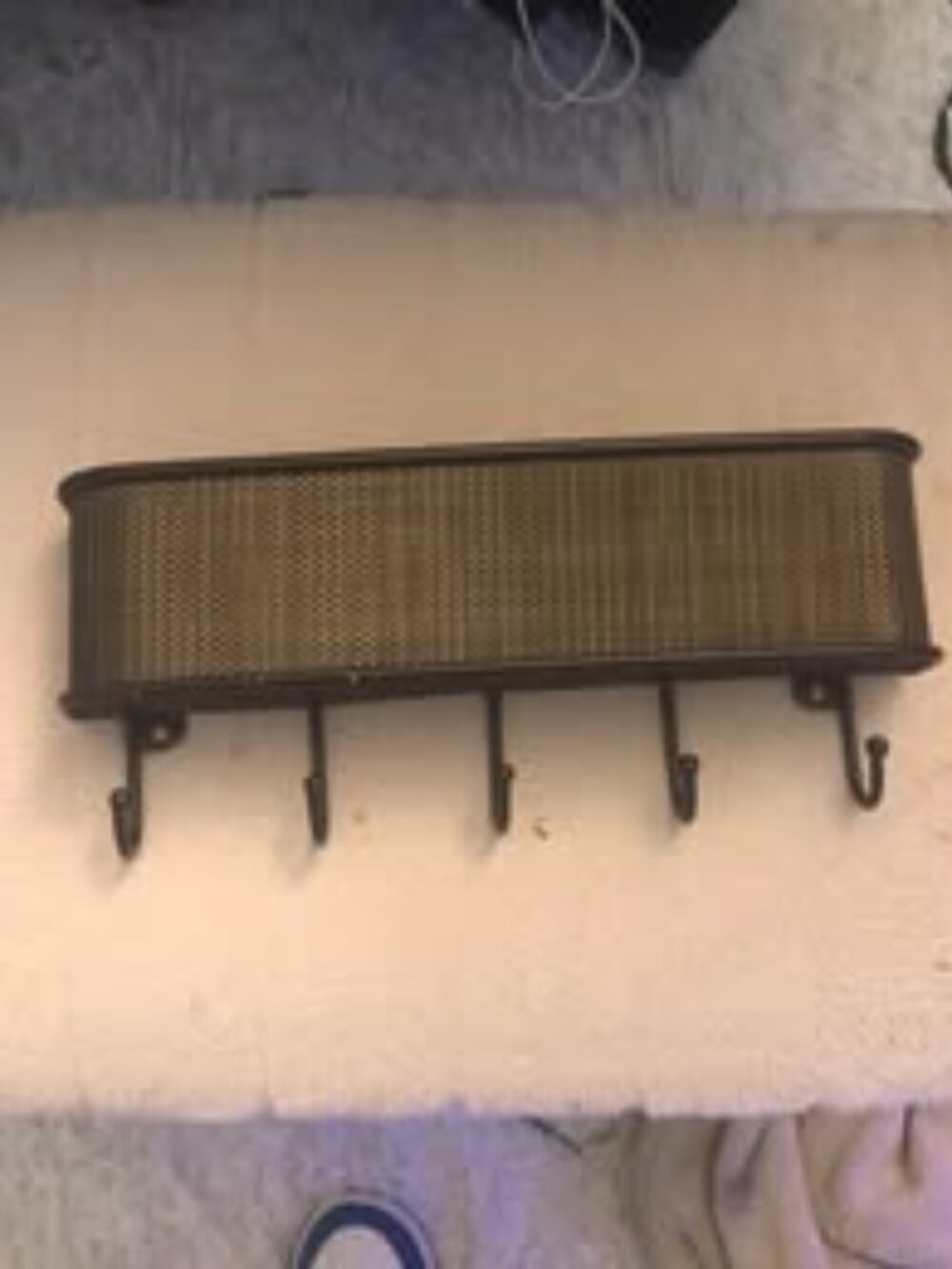 Bronze Metal Wall Mount Basket with 5 Hooks
